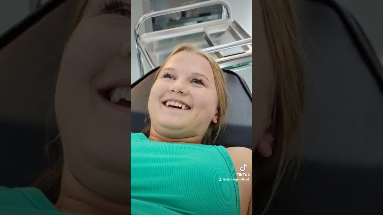 Lilly bekommt ihr erstes Piercing 💉 Was war dein erstes Piercing ⁉️ #PiercingStudioWermelskirchen